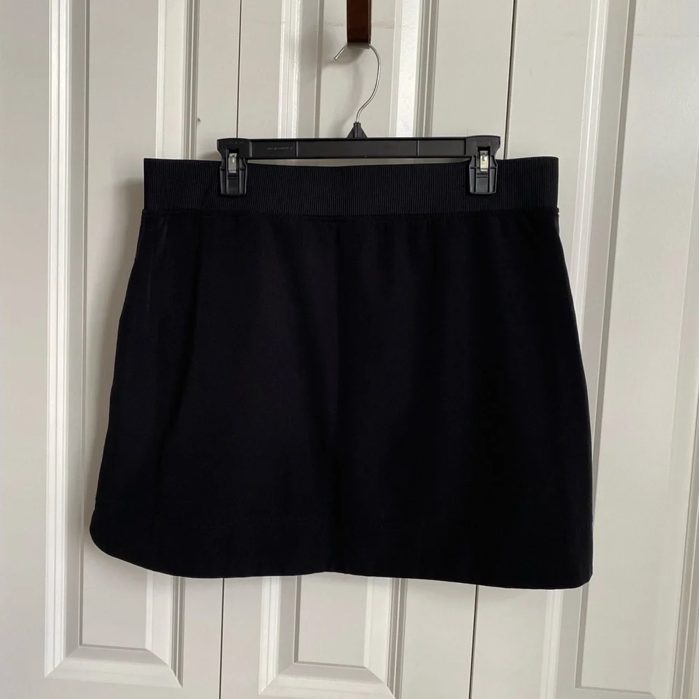 32 Degrees Black Skirt - Picture 2 of 5